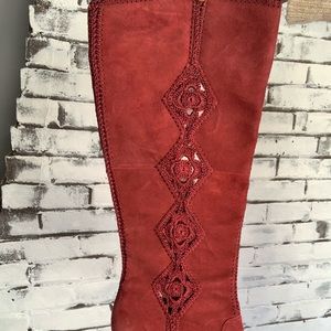 Woman’s tall boots
